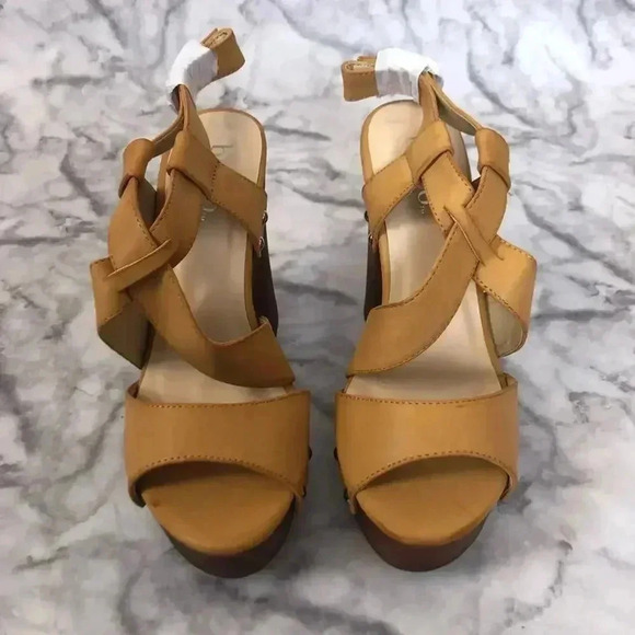 Bucco Erikine Heels Tan Faux Leather Strappy Heels Sandals Wedges Women's Size 8 - Picture 3 of 8